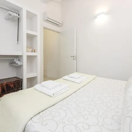 White Loft -bijou- Tra Verona E Il Di Garda Apartment *